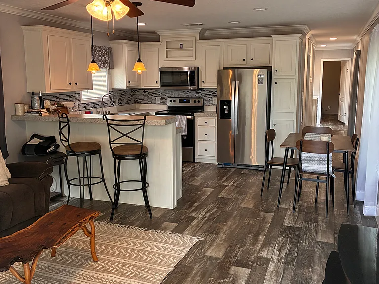 2911 Bourbon St — Photo 27