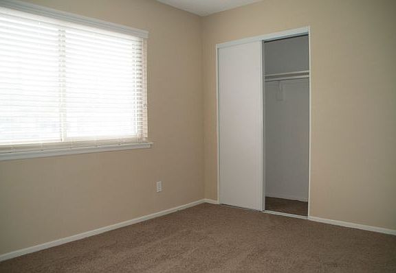5th image of 5934 Stanton Ave