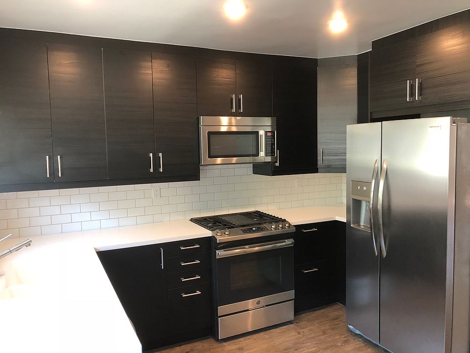 1st image of 13435 Burbank Blvd APT 9
