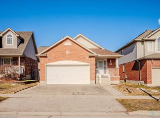 53 Apple Ridge Dr, Kitchener, ON N2P2S2