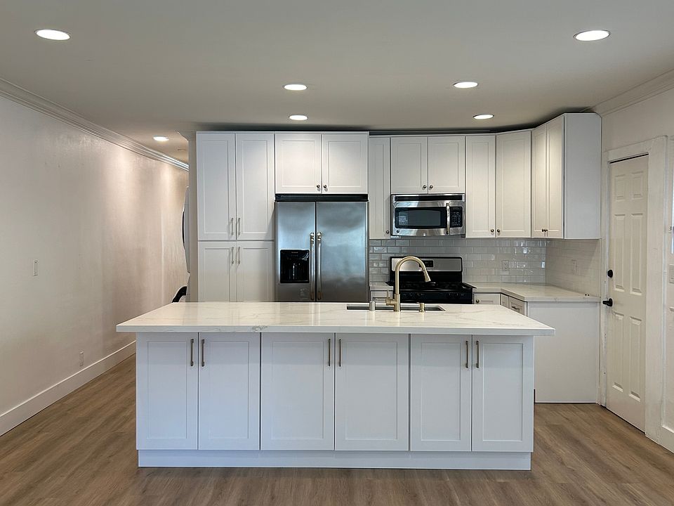 Fully remodeled kitchen
