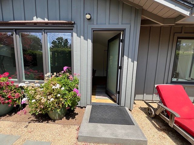 Private entrance into the apartment