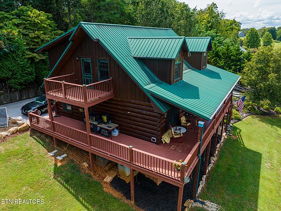 3rd image of 2512 Calderwood Hwy