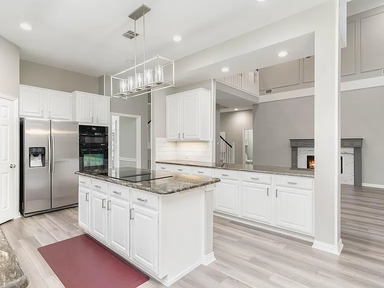 6009 Charleston Dr — Photo 6