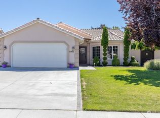 8901 W Rio Grande Ave, Kennewick, WA 99336