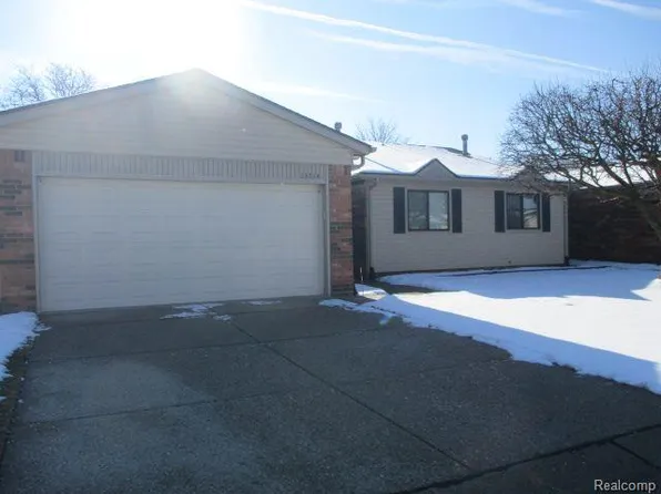 13714 Villa Pointe Dr, Warren, MI 48088