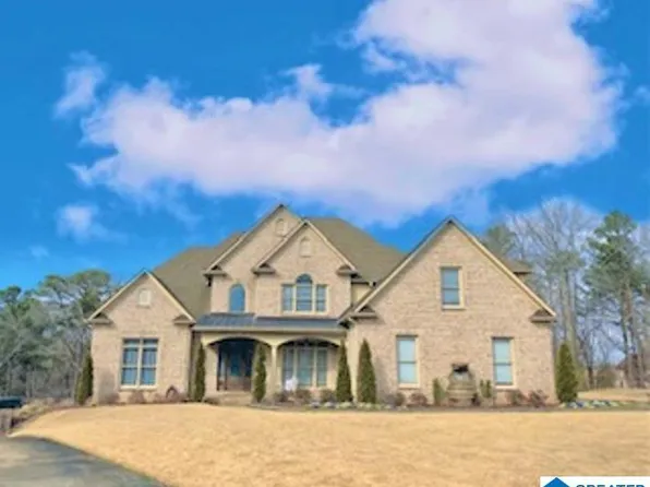 1535 Crown Point Dr, Mount Olive, AL 35117