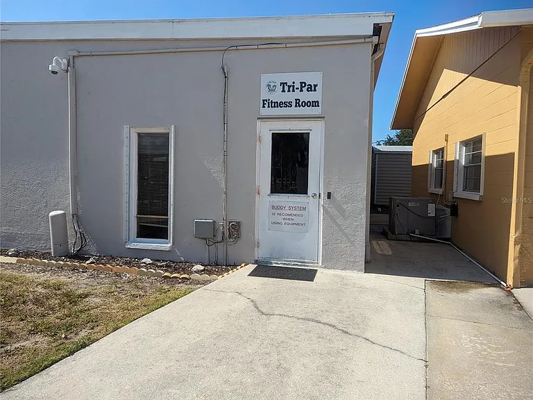 1702 Olympia Fields St — Photo 10
