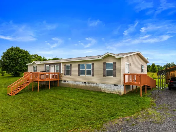 1349 Valley Home Rd, Dandridge, TN 37725