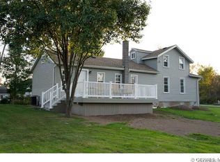 2672 County Line Rd, Holley, NY 14470