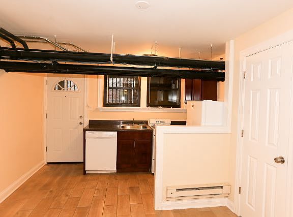5th image of 4415 N Wolcott Ave #G