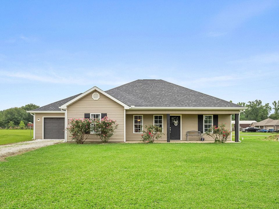 1st image of 244 Jacks Cir