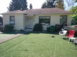 913 N 98th St, Seattle, WA 98103