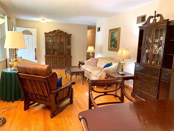 4th image of 11750 Doverhill Dr