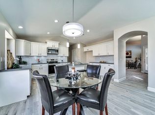 7529 E Lompoc Cir, Mesa, AZ 85209