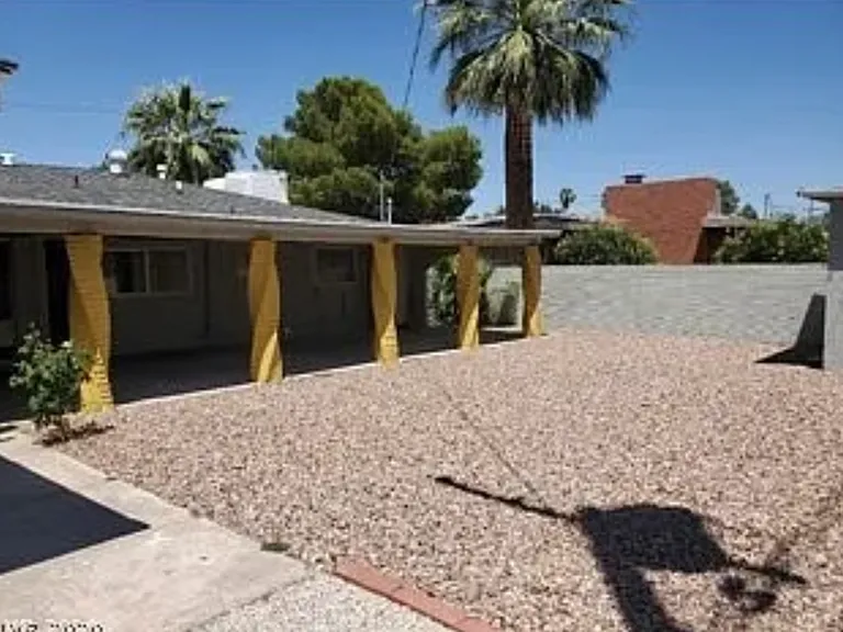 812 Bracken Ave — Photo 2