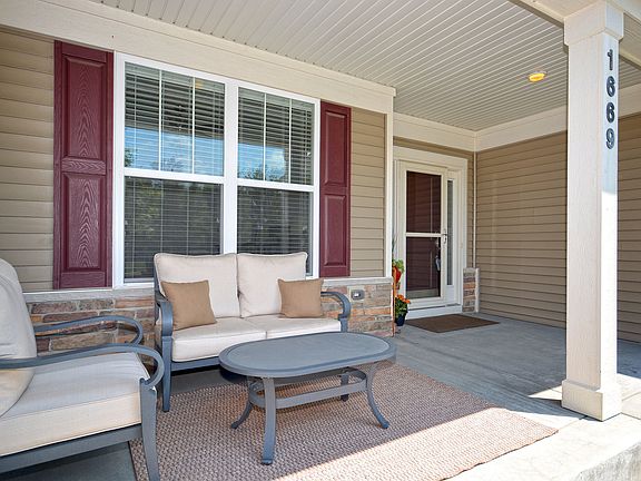 2nd image of 1669 Star Grass Cir