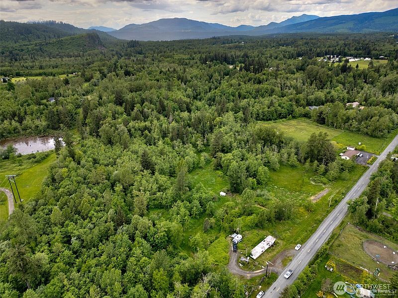 3rd image of 22788 Grip Road