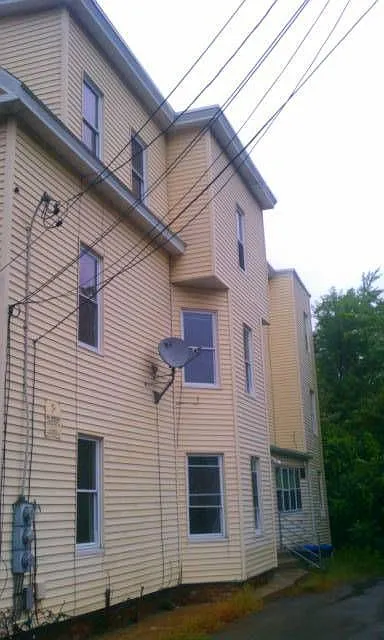 Building Photo 3