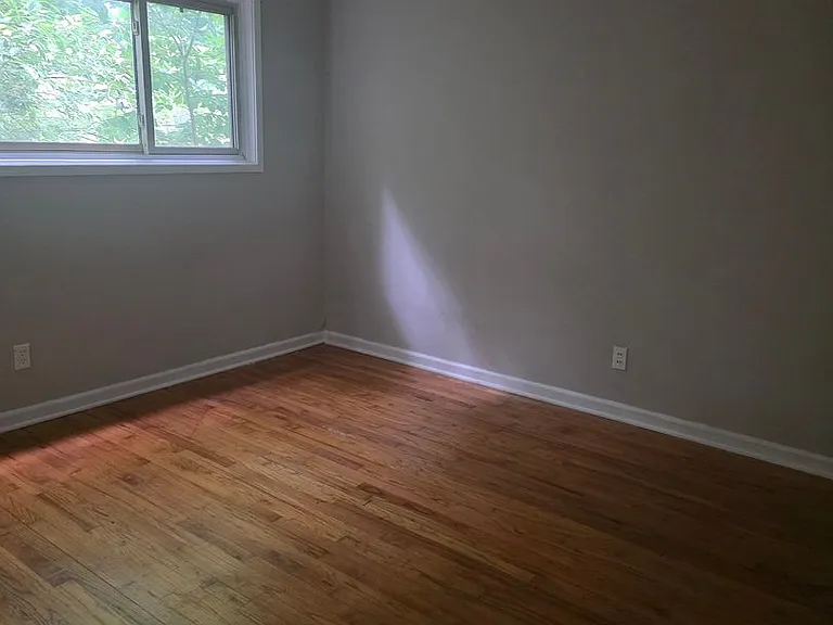 1617 Old Oxford Rd — Photo 8