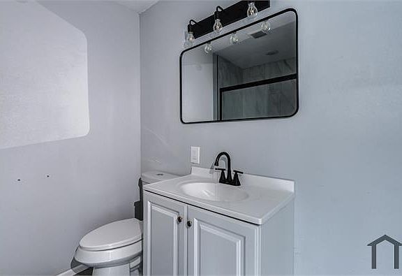 5th image of 1913 63rd St