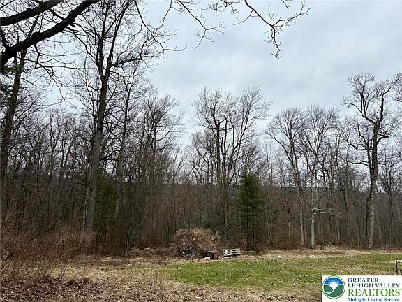 2nd image of 3088 Delps Rd