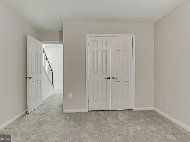 2866 Yarn Ct — Photo 37