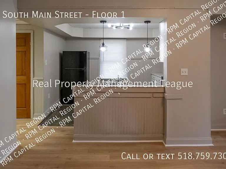 1 S Main St #1 — Photo 6