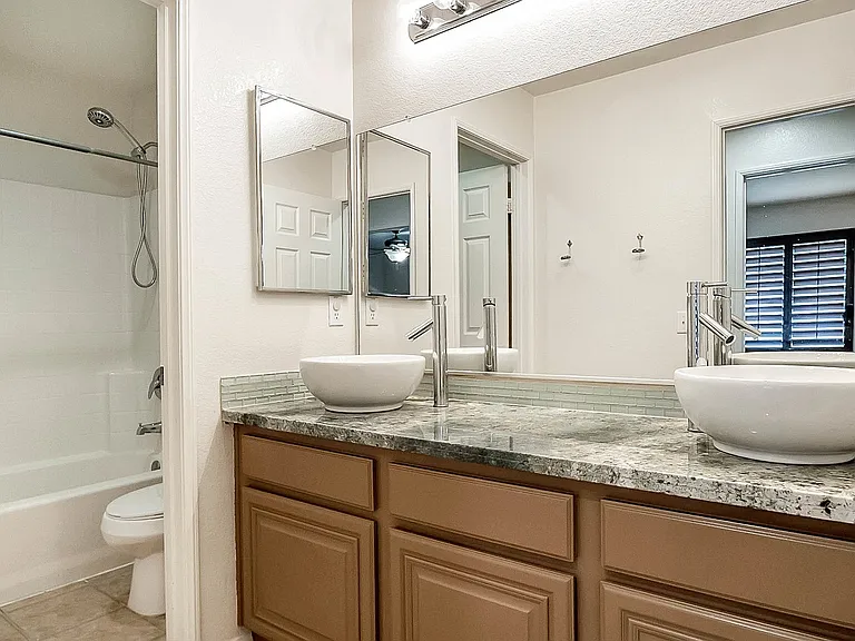 32440 Angelo Dr — Photo 24