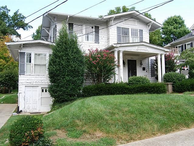 1st image of 204 Burnam Ct