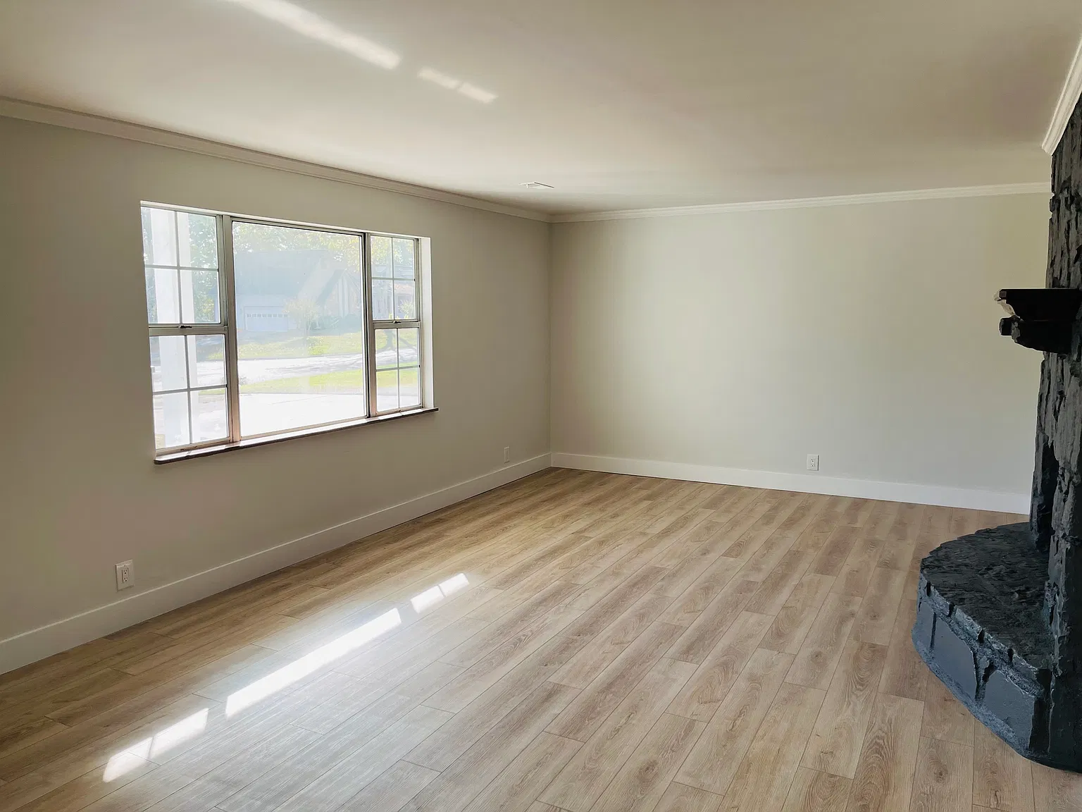 3 bed, 1733 sqft, $2,600 — Photo 4