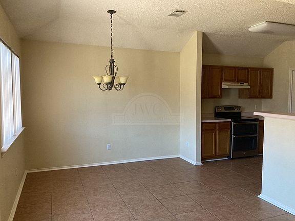 5th image of 5005 Acorn Creek Trl