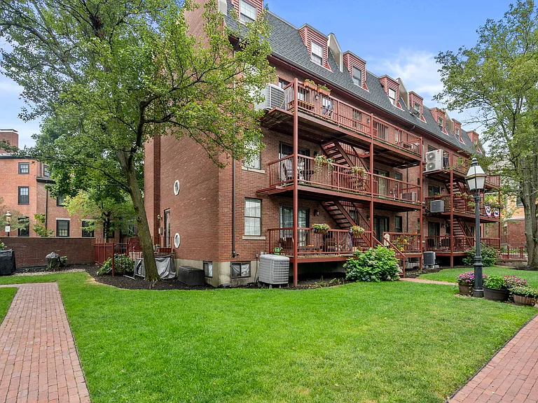 3 Devens St #2 — Photo 24