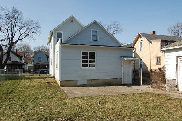 2nd image of 360 Girard Ave