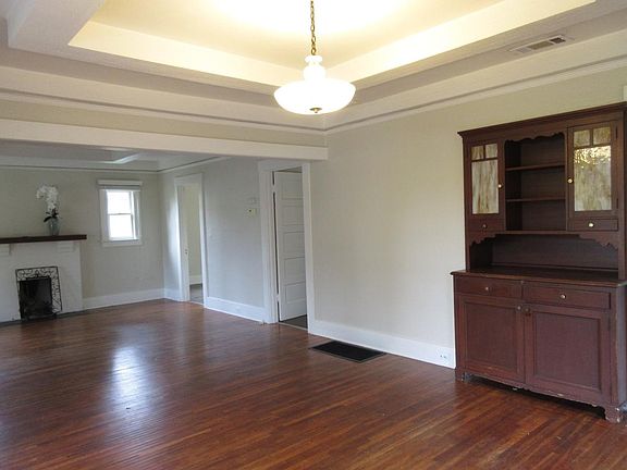 4th image of 1302 E Yanonali St #A