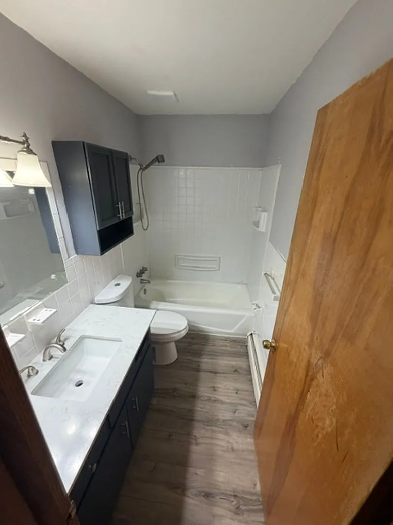525 Mishler — Photo 3
