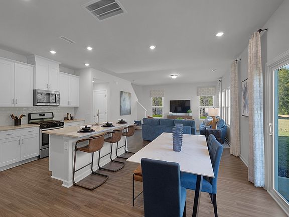 The Brentwood floorplan as modeled at Stillhouse Farms in Graham, NC.