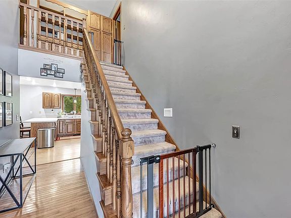 3rd image of 3720 Settlement Heights Dr