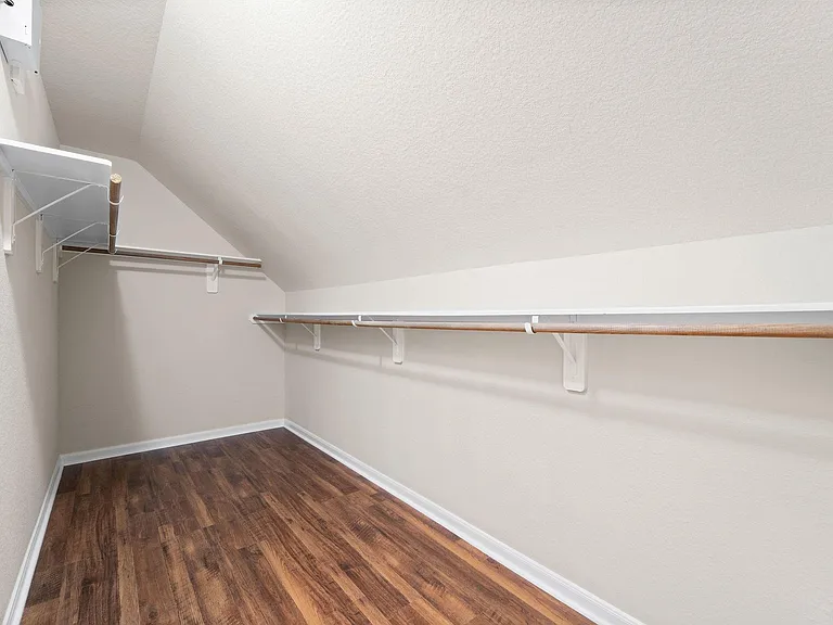 3548 Rebecca St — Photo 28