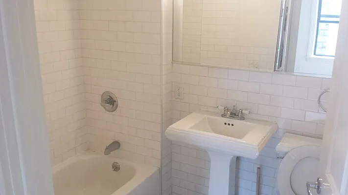 Rented by New York Residence | media 37