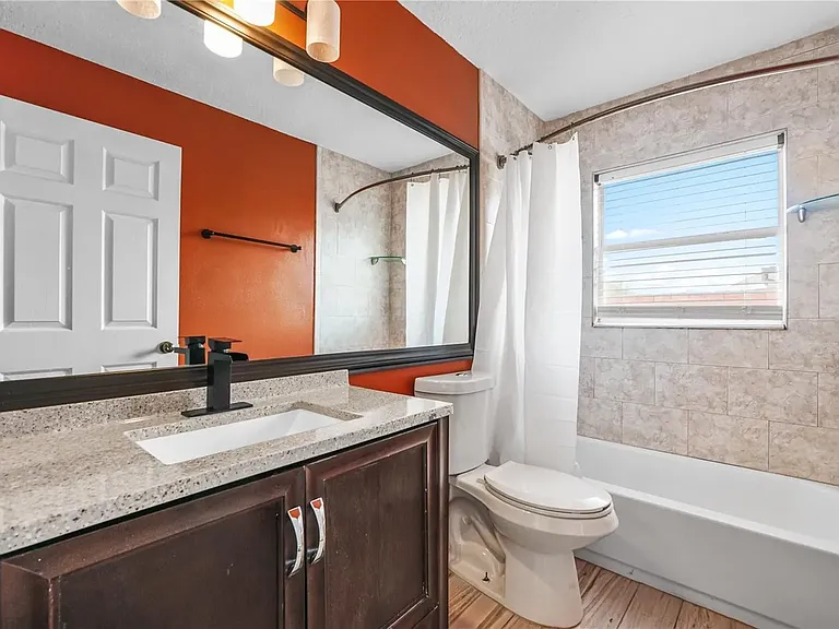 4806 Doc Dr — Photo 25