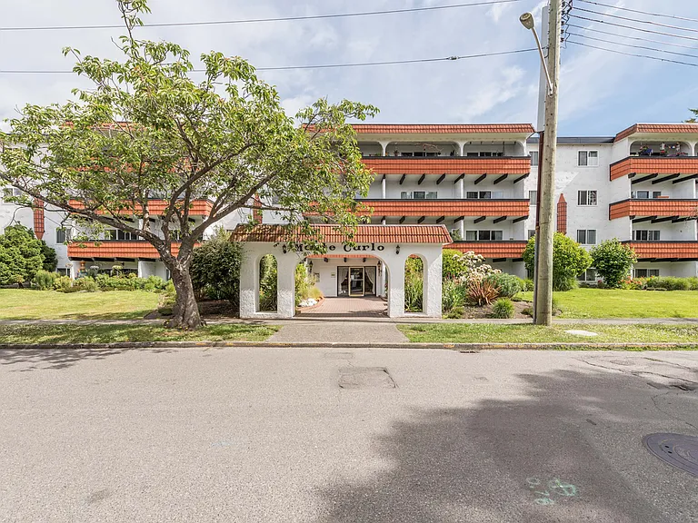 1030 Pendergast St #207 — Photo 2
