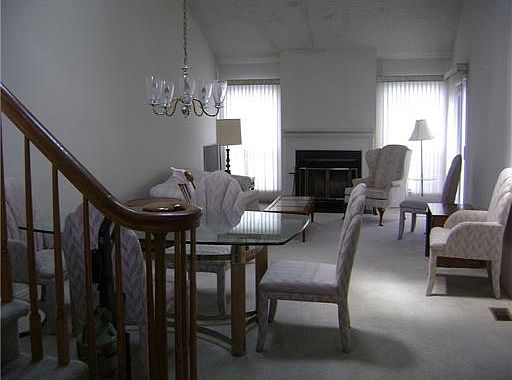 5th image of 8 E Melborn Dr #C