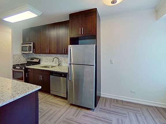 5th image of 737 10th Ave #22F