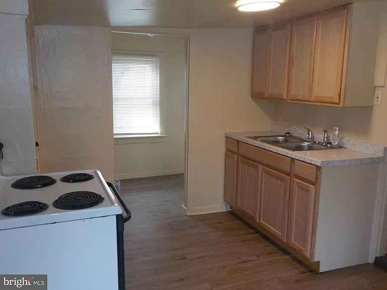 26 Walnut St #A — Photo 6