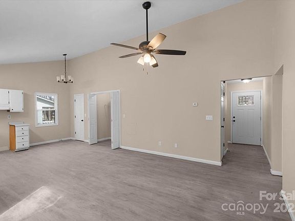 5th image of 207 American Dr