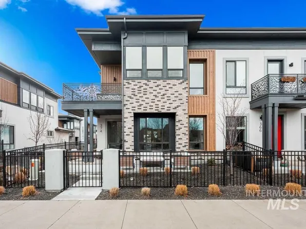 374 E Presidio Ln, Eagle, ID 83616