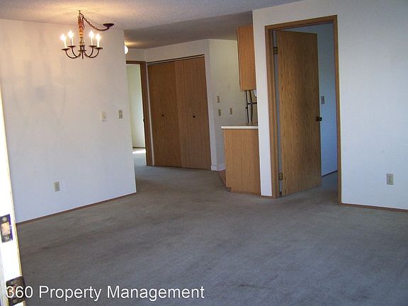 4th image of 690 NW Atalanta Way APT E106