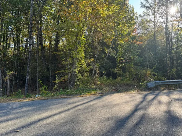 413 Bellsqueeze Road, Benton, ME 04901