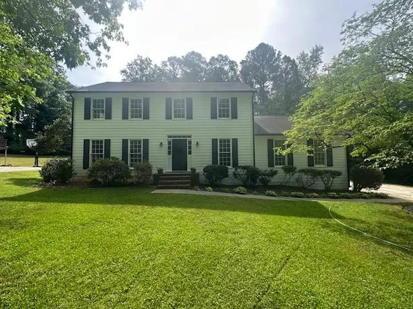 1853 Windcrest Dr SW, Lilburn, GA 30047
